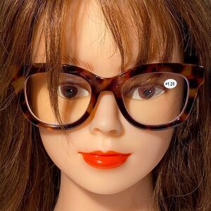 1561 Mona Reading Glasses 1.25 Tortoise Readers Rounded Square Frame NWT